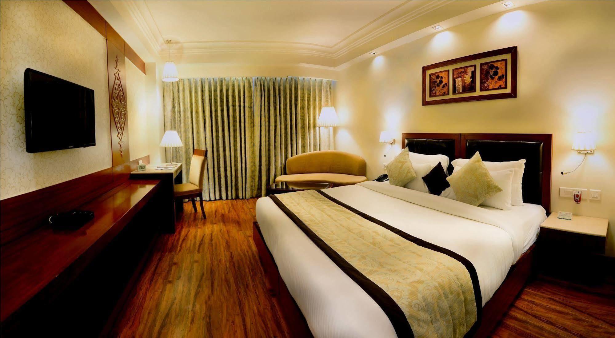 Hotel Regent Grand 4*